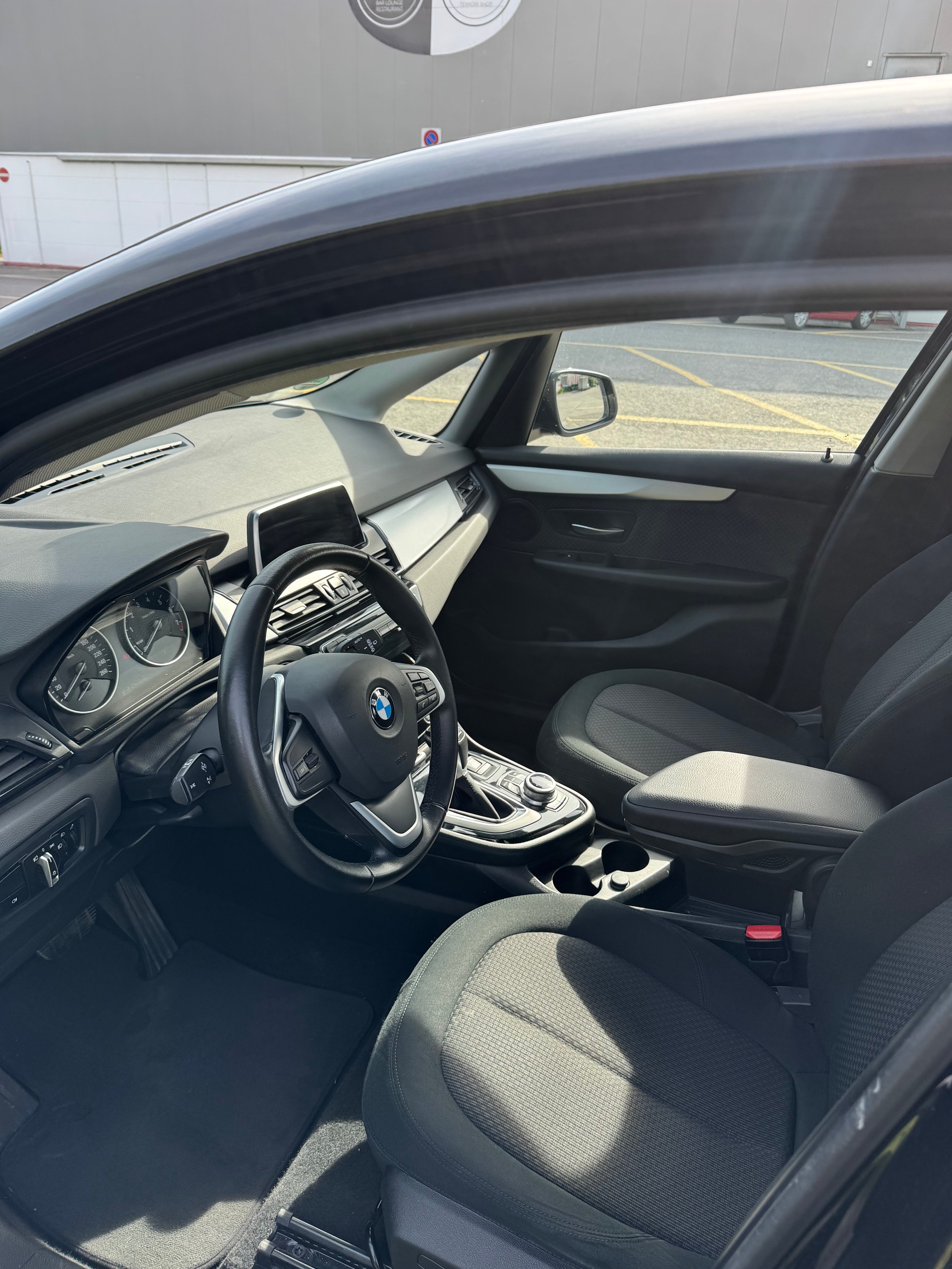 BMW 225xe iPerformance Active Tourer Steptronic-image-7