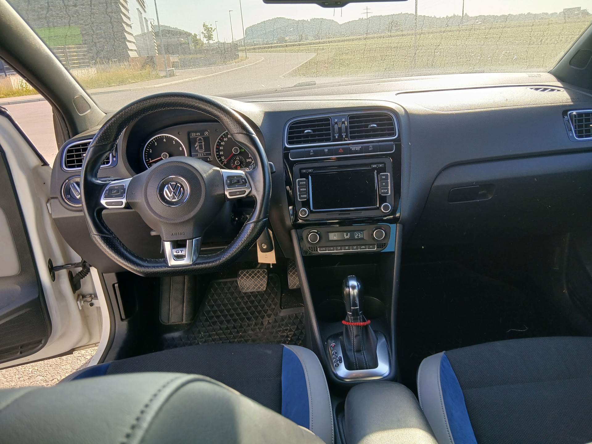 VW Polo 1.4 TSI BlueGT DSG-image-4