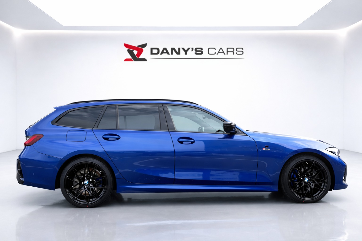 BMW M340i xDrive 48V Touring Steptronic M Sport-image-4