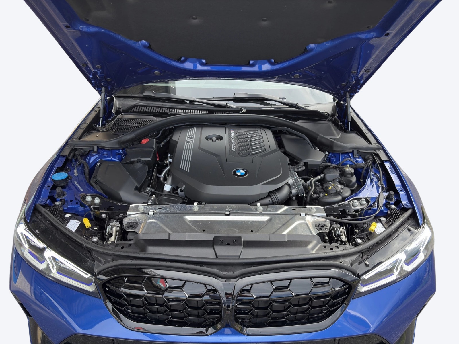 BMW M340i xDrive 48V Touring Steptronic M Sport-image-9