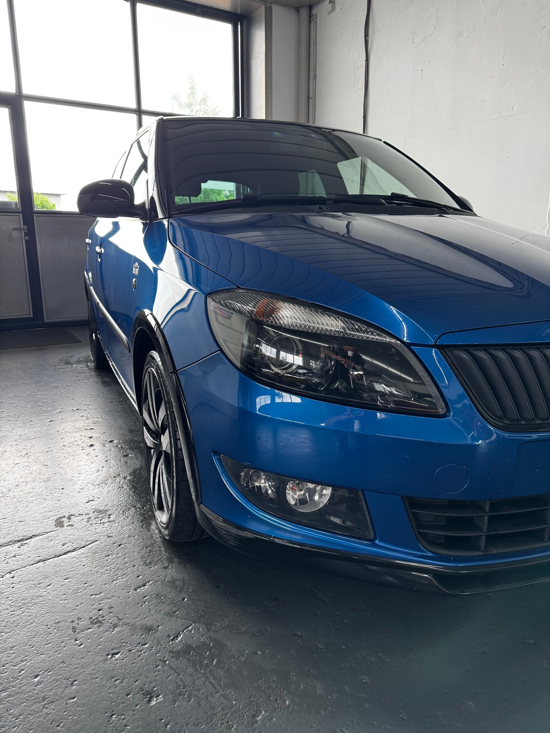 SKODA Fabia 1.2 TSI Monte Carlo DSG-showroom-element-2