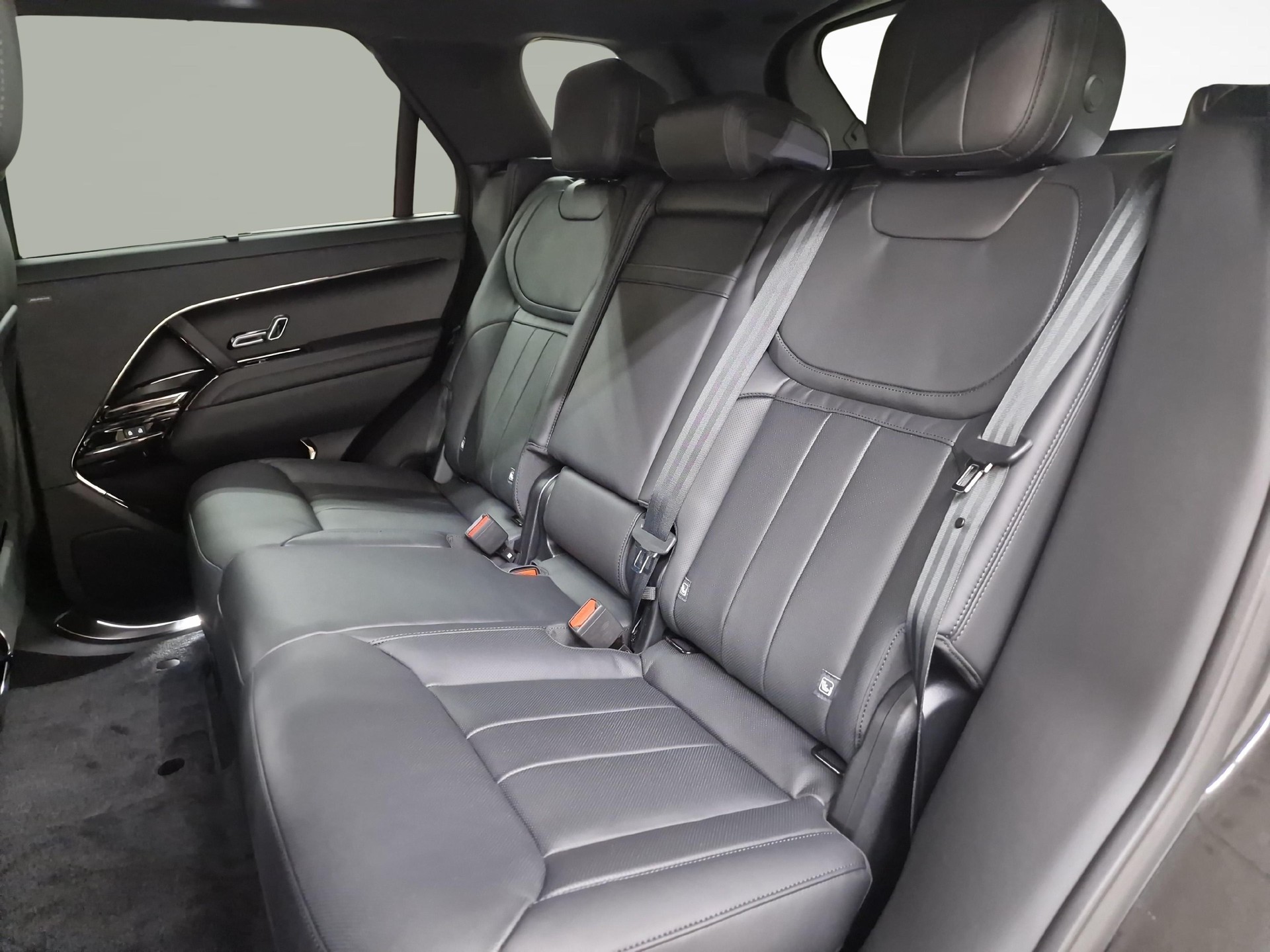 LAND ROVER Range Rover Sport 3.0 I6 P460e SE Dynamic-image-10