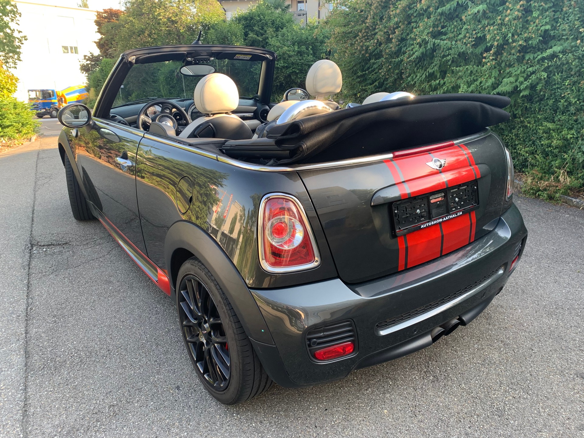 MINI Cooper John Cooper Works Cabriolet