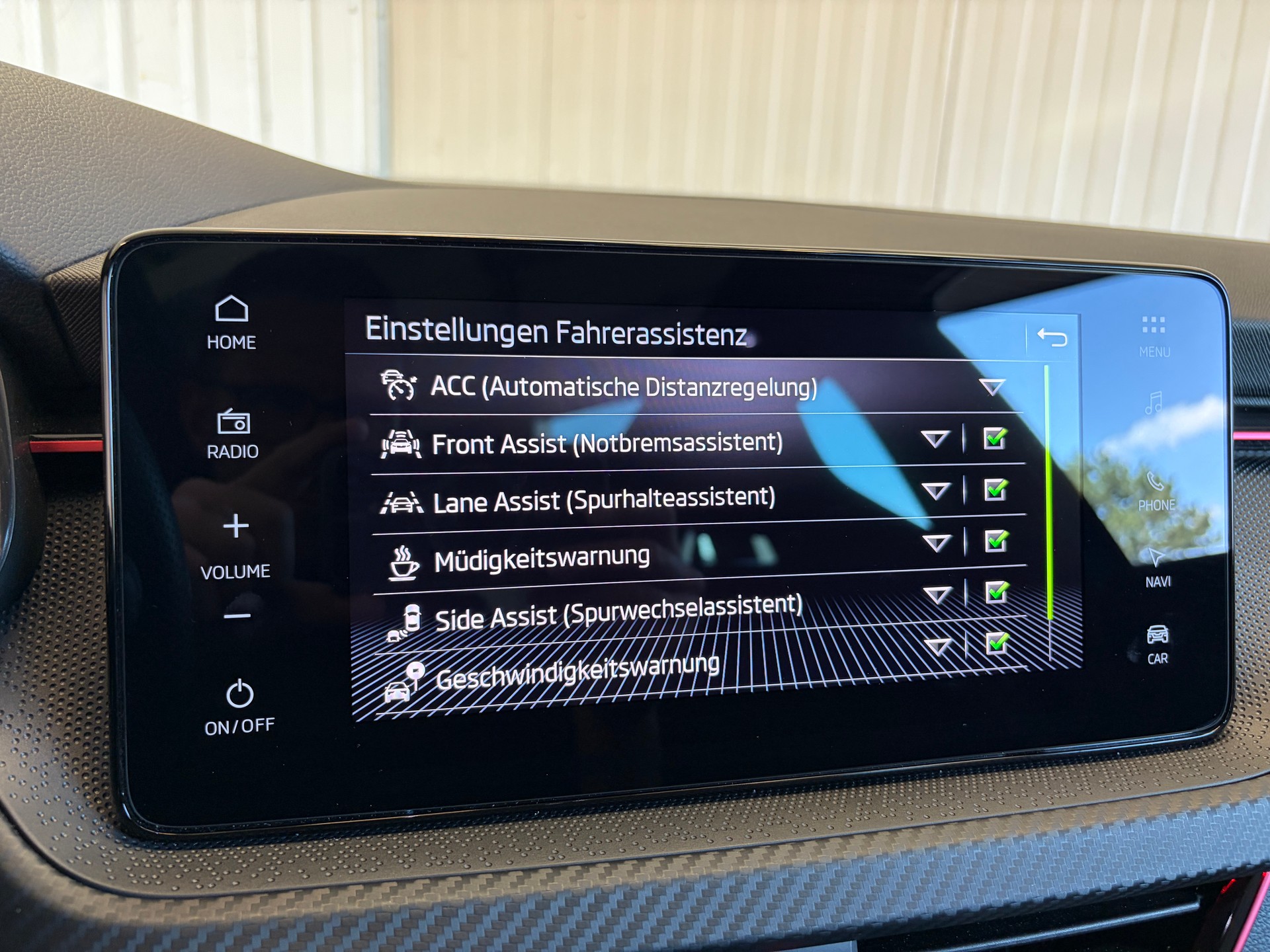 SKODA Kamiq 1.5 TSI DSG "Monte Carlo" - HERSTELLERGARANTIE BIS 2030!-image-14