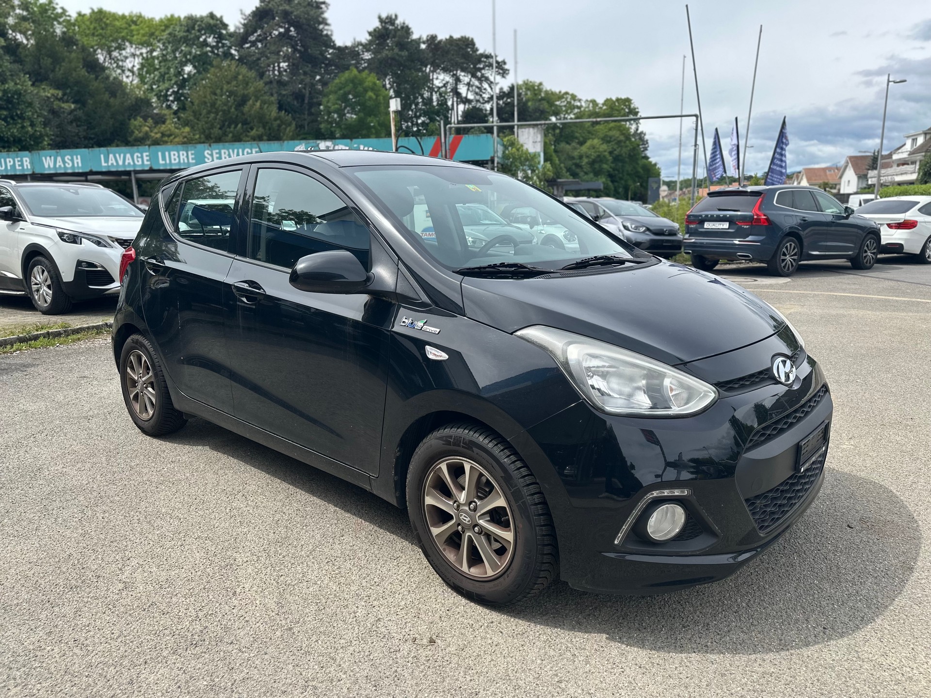 HYUNDAI i10 1.0 Amplia