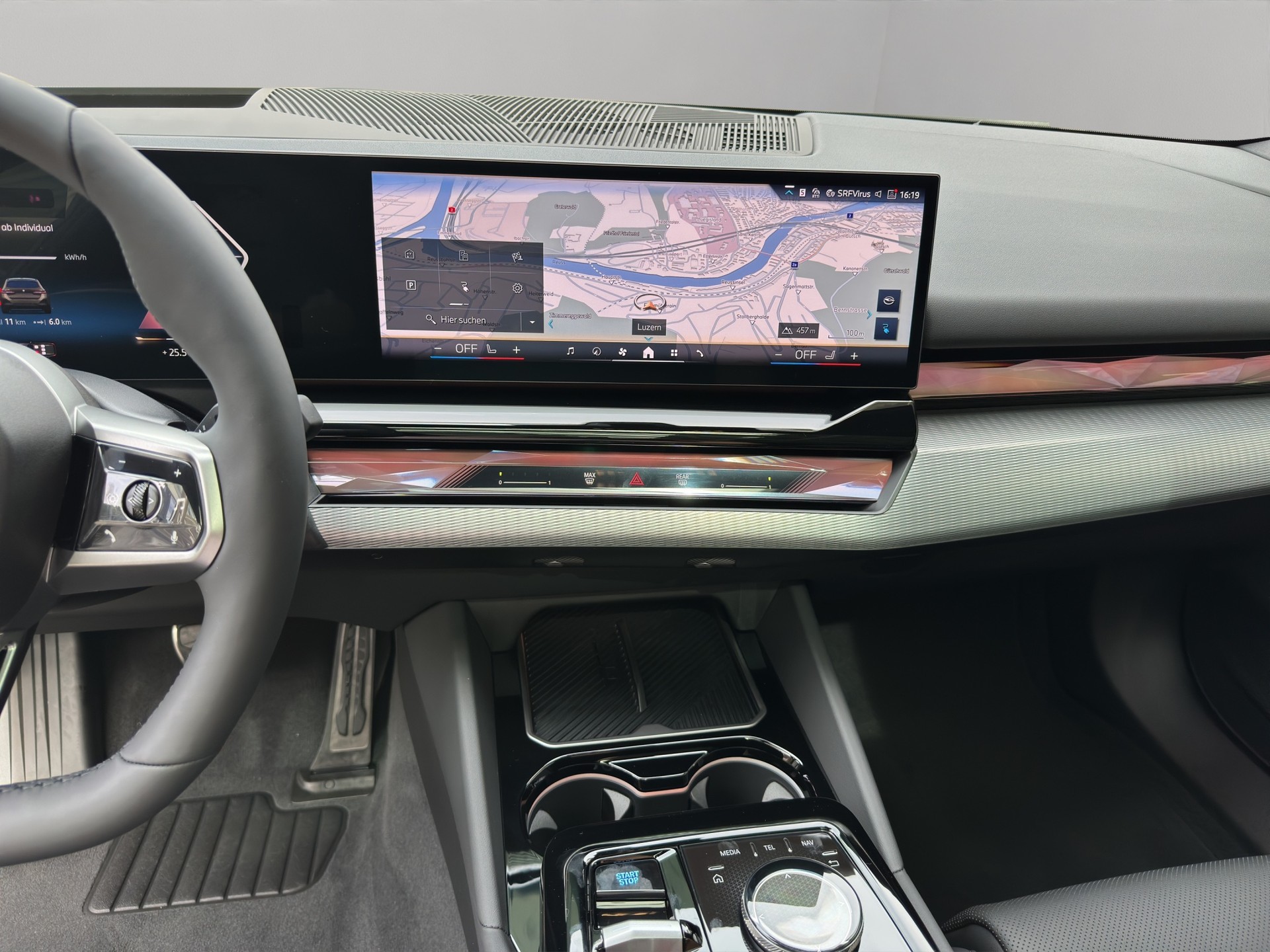BMW i5 xDrive 40 Touring M Sport-image-14