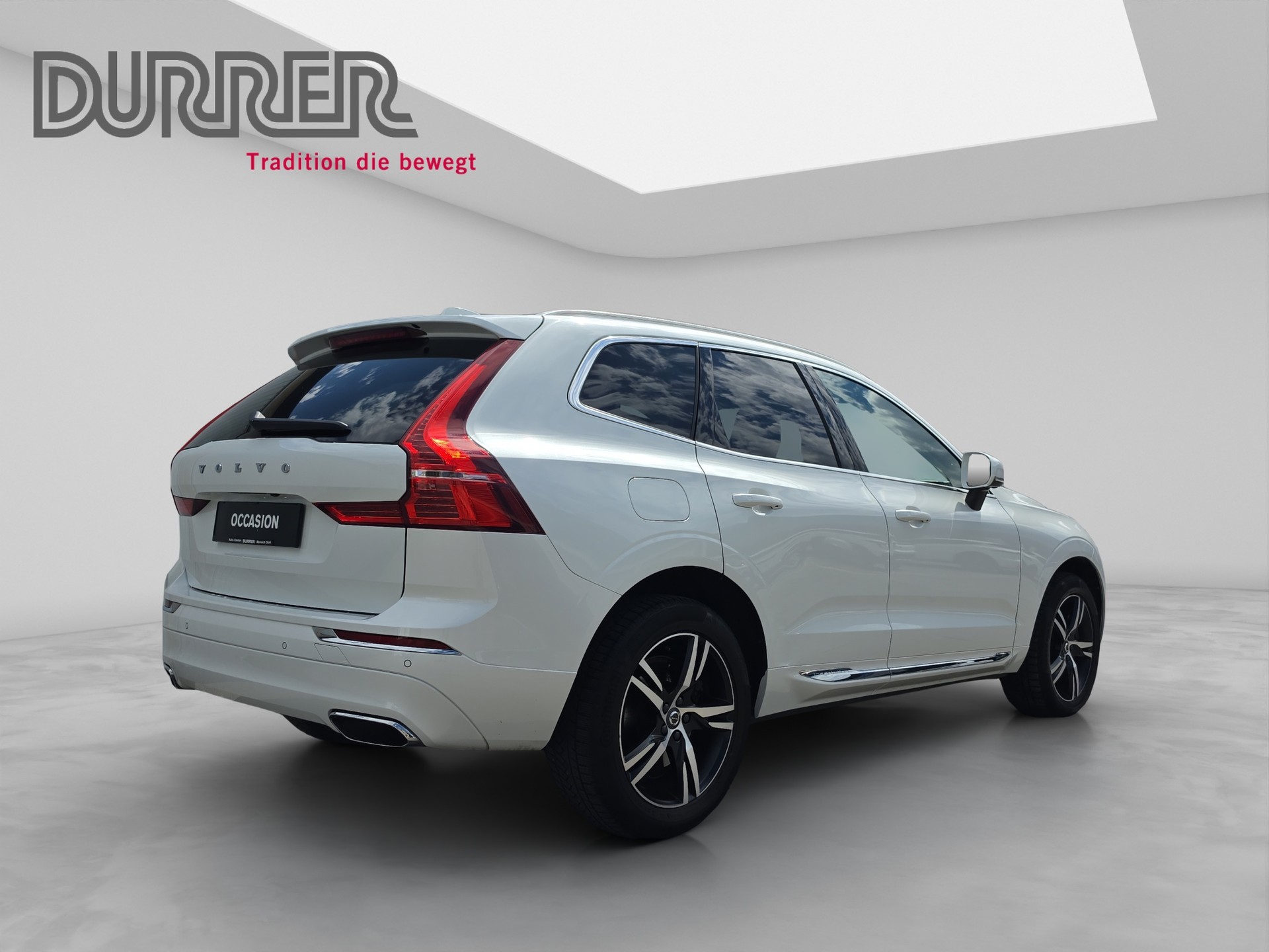 VOLVO XC60 2.0 B5 MH Inscription AWD-showroom-element-3