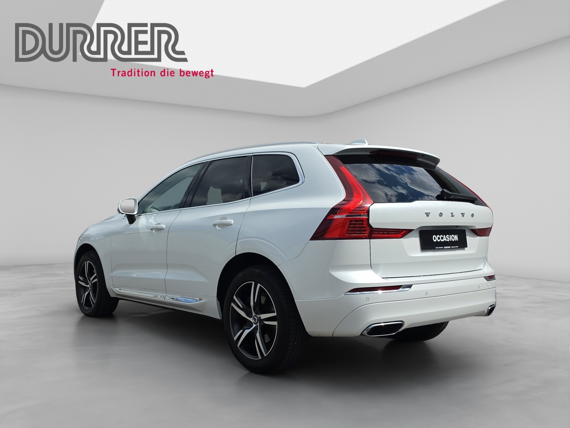 VOLVO XC60 2.0 B5 MH Inscription AWD-showroom-element-2