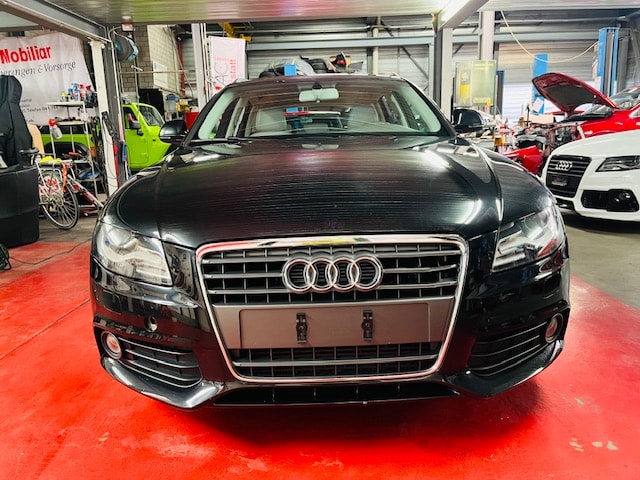 AUDI A4 Avant 2.0 TDI-image-3