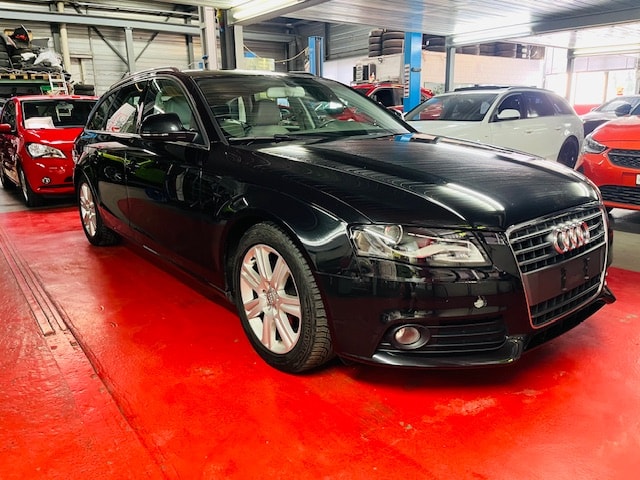 AUDI A4 Avant 2.0 TDI-image-5