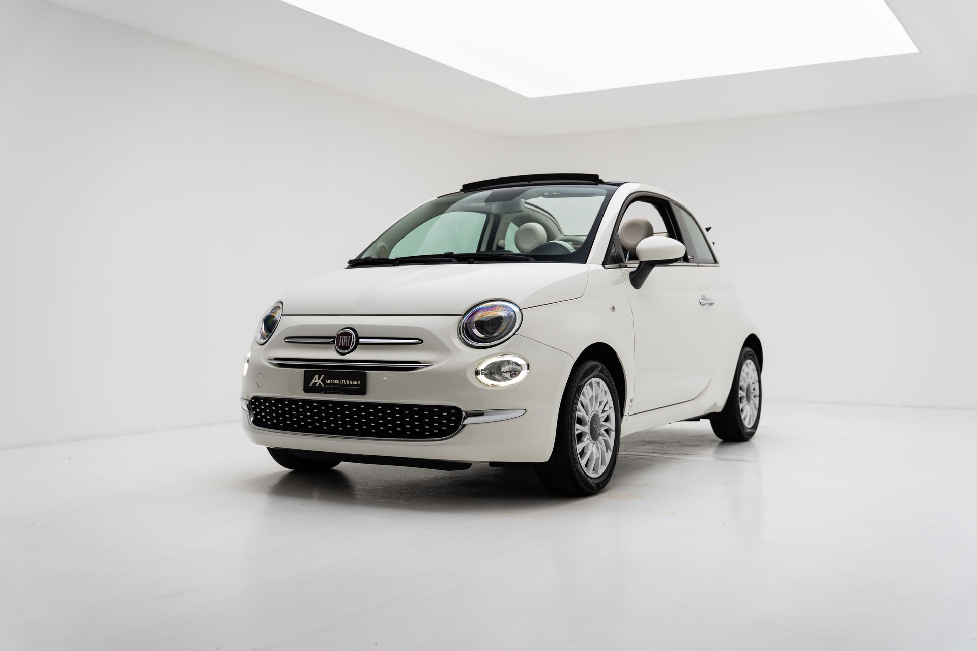 FIAT 500C 0.9 Twinair Turbo Lounge-showroom-element-1
