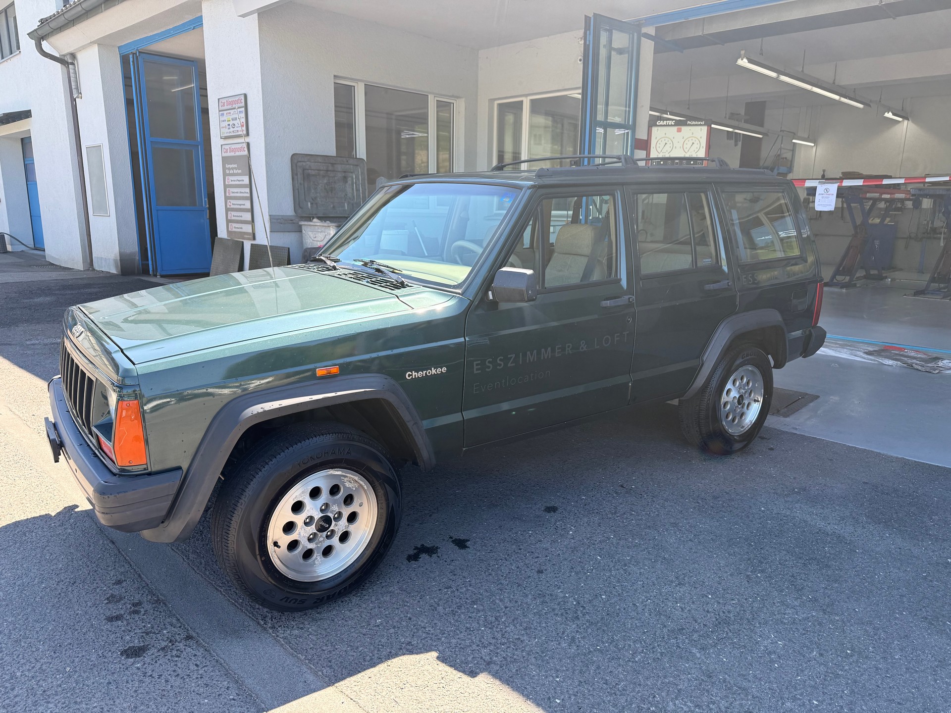 JEEP Cherokee 2.5 Jamboree-image-5