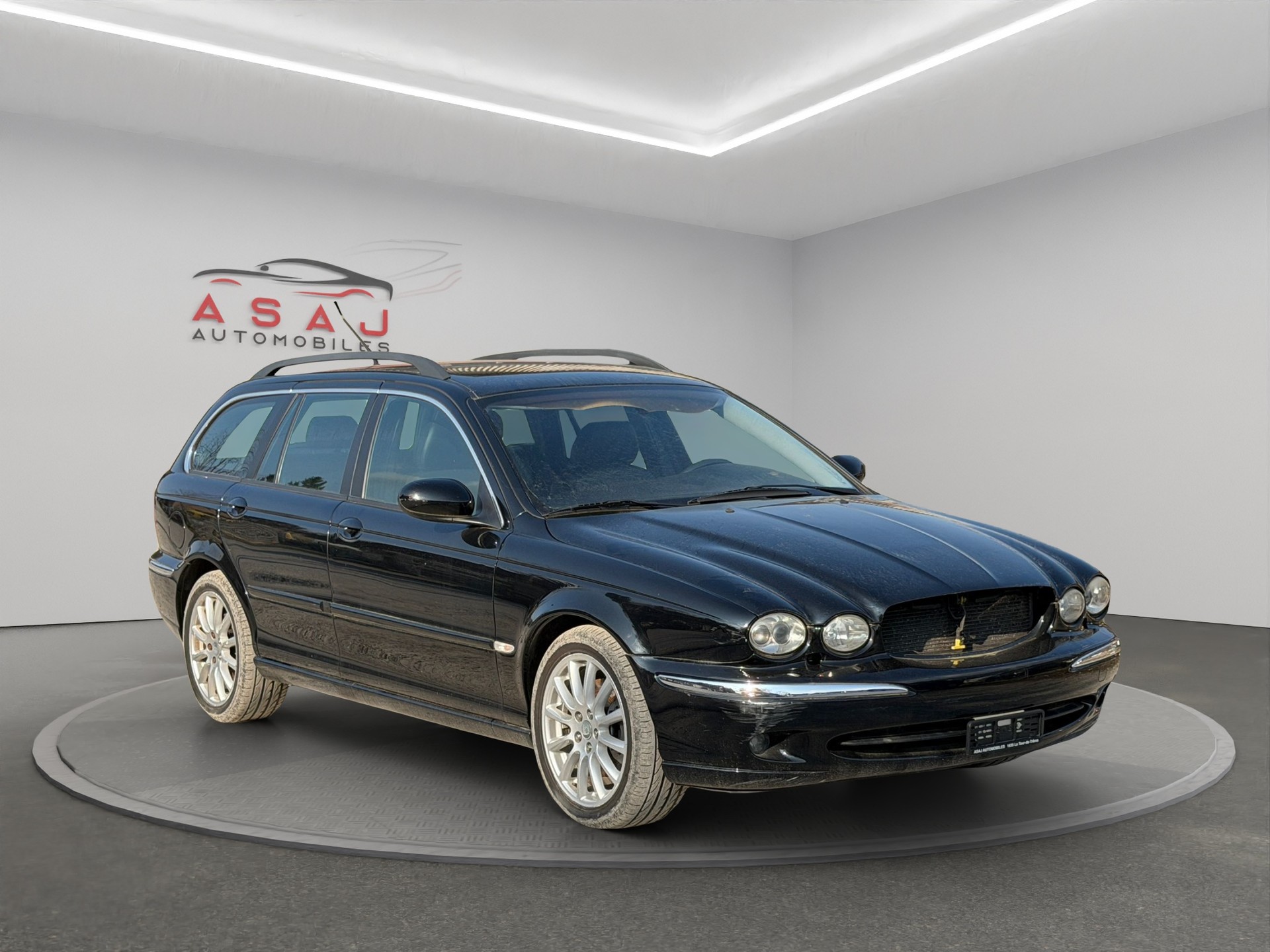 JAGUAR X-Type Estate 3.0 V6 Traction4 Executive-image-2
