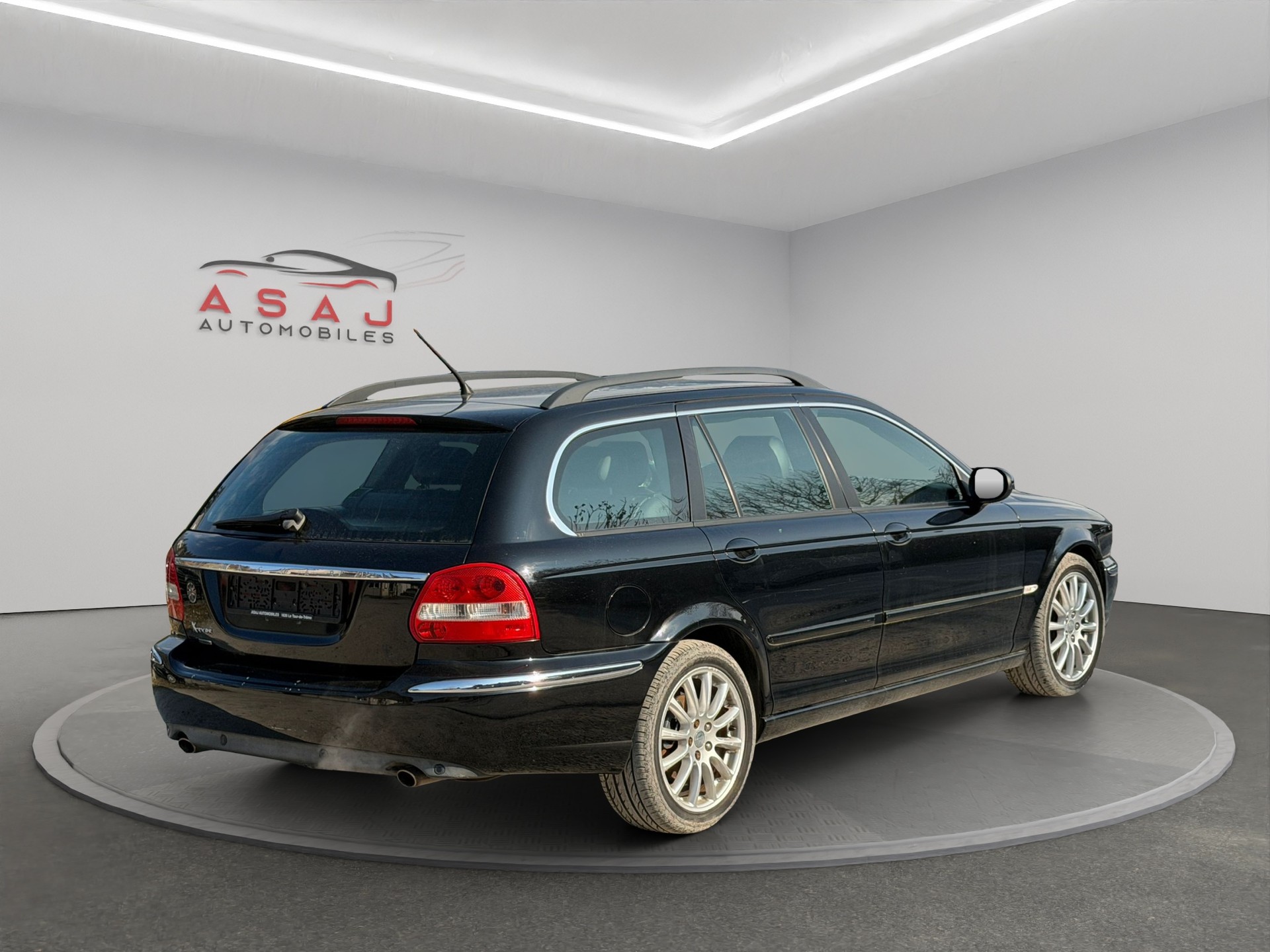 JAGUAR X-Type Estate 3.0 V6 Traction4 Executive-image-4