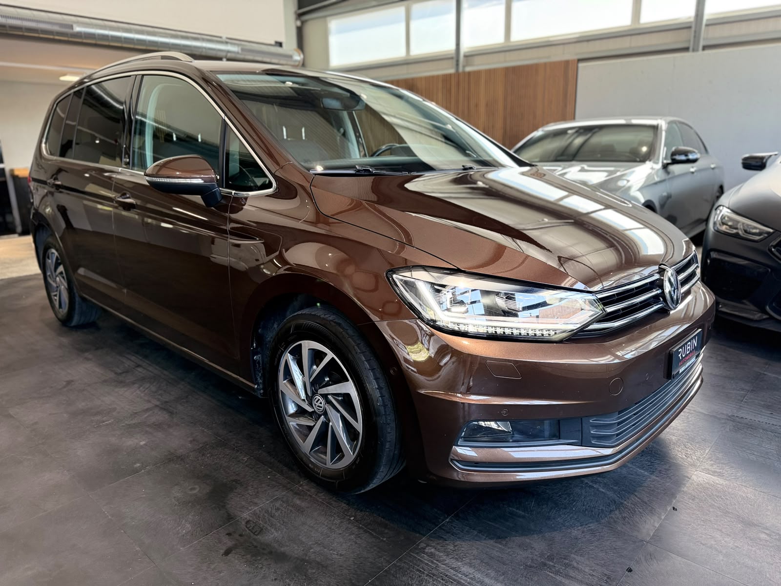 VW Touran 1.6 TDI BlueMotion Technology Comfortline DSG-image-7