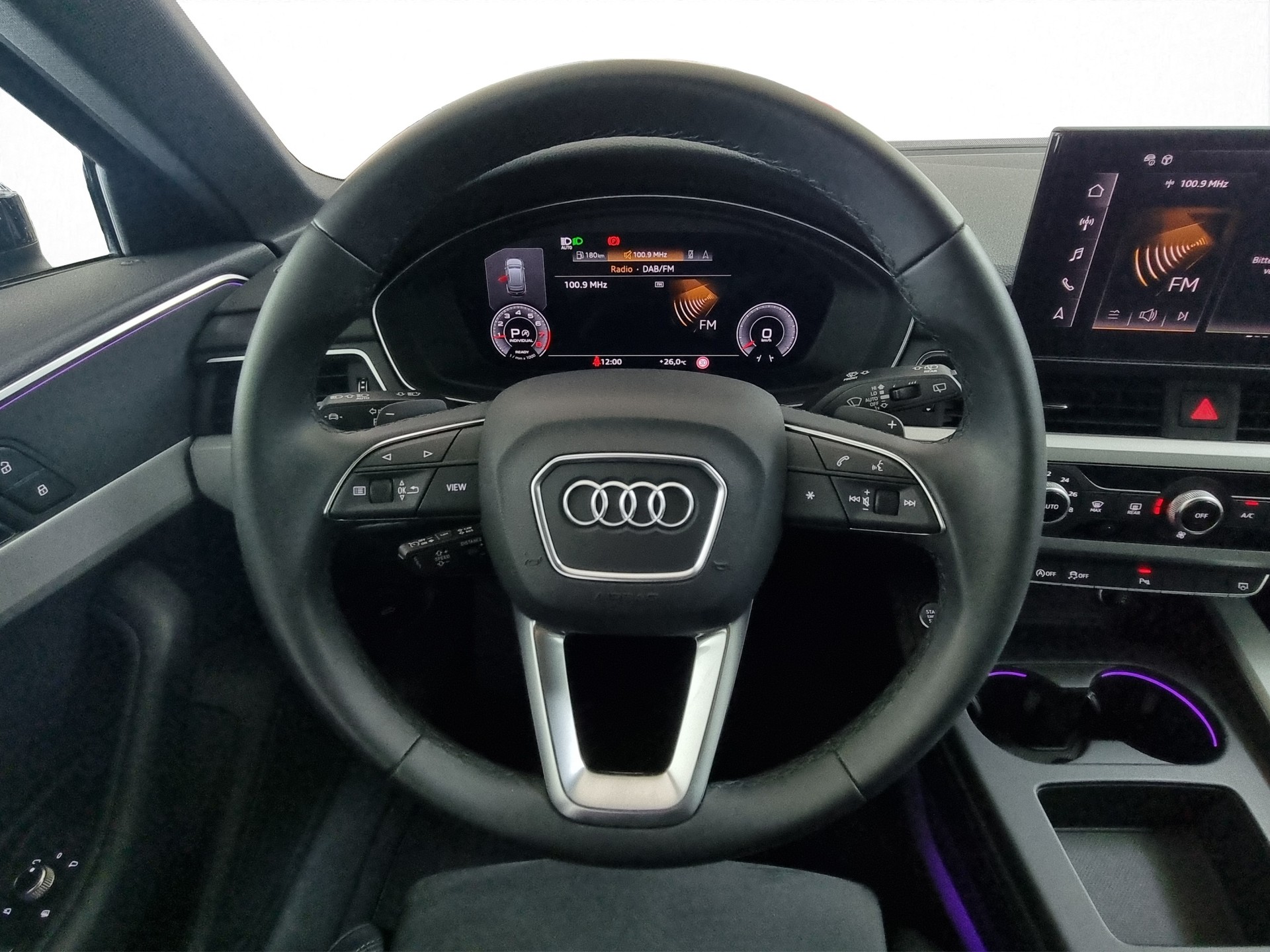 AUDI A4 Avant 2.0 45 TFSI S Line quattro S-Tronic-image-8