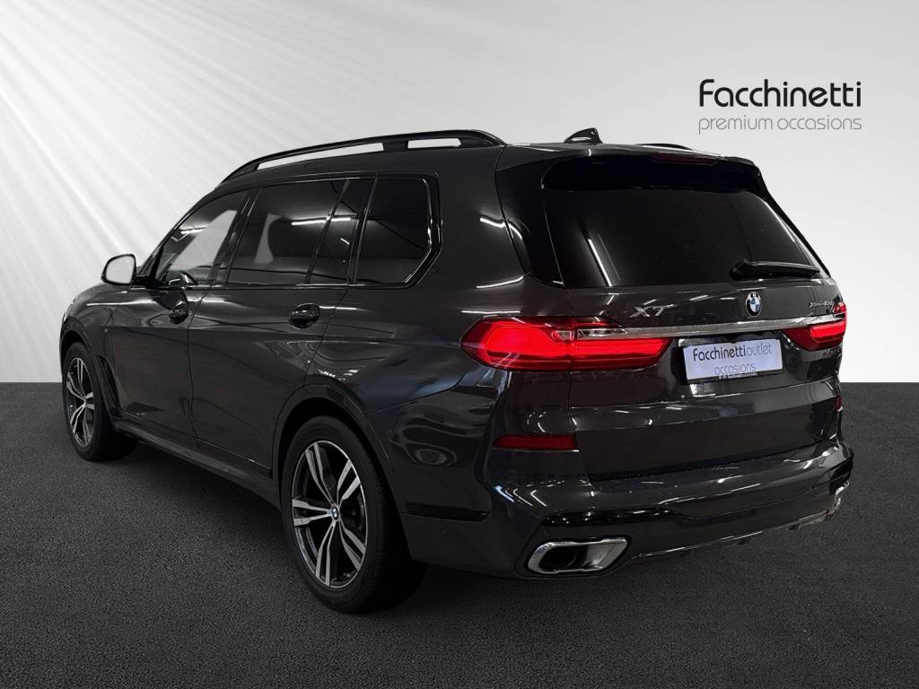 BMW X7 xDrive 48V 40d Steptronic-showroom-element-3