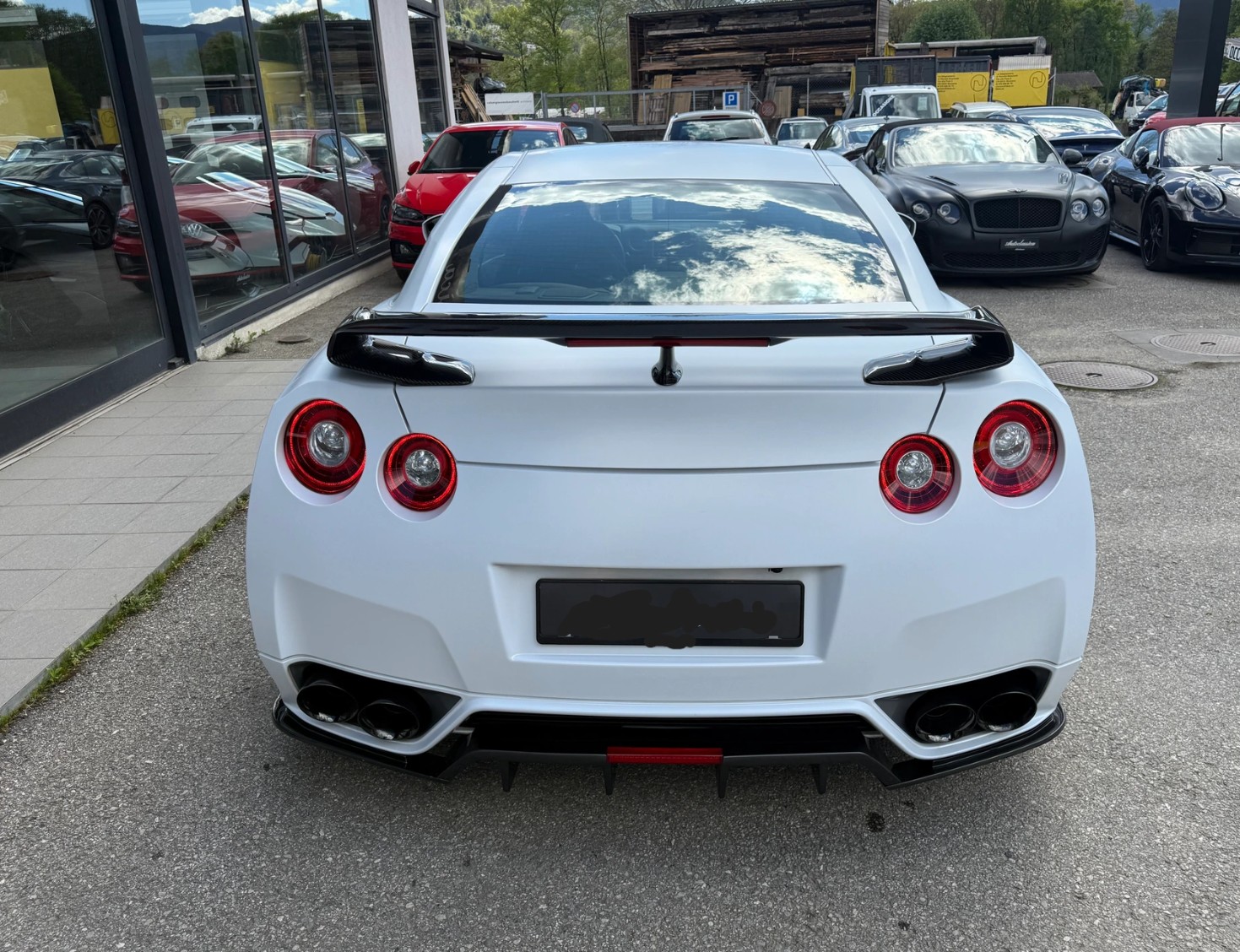 NISSAN 3.8 V6 BiT Track Edition-image-1