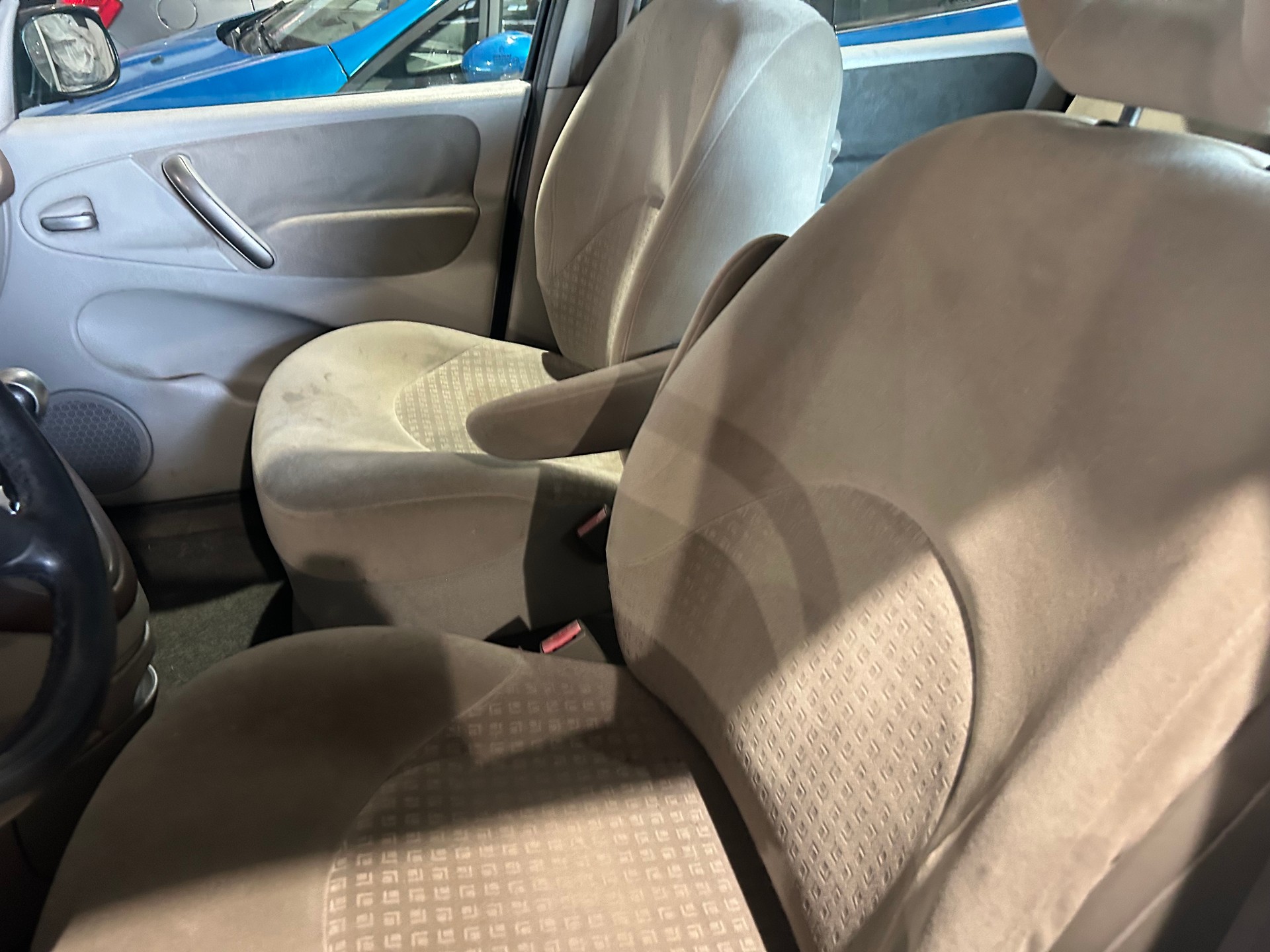 CITROEN Xsara Picasso 2.0i 16V Edition Automatic frisch MFK-image-6