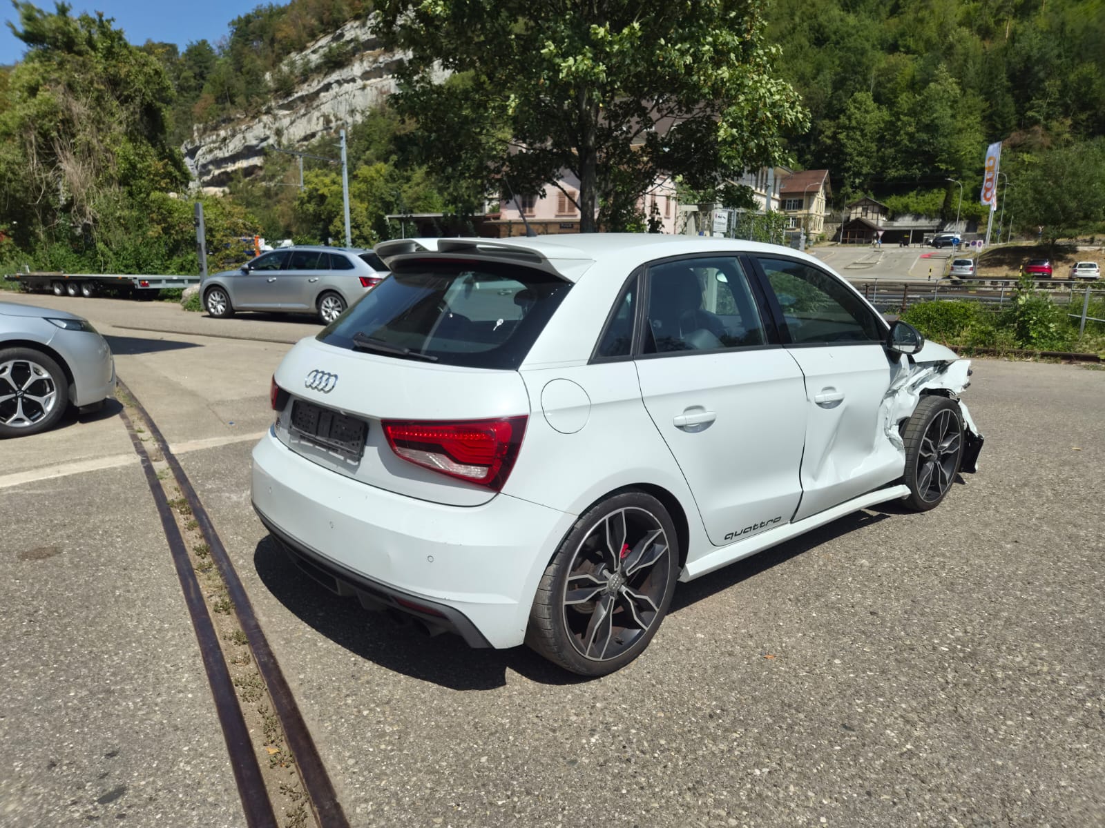 AUDI S1 Sportback 2.0 TFSI Sport quattro-showroom-element-2