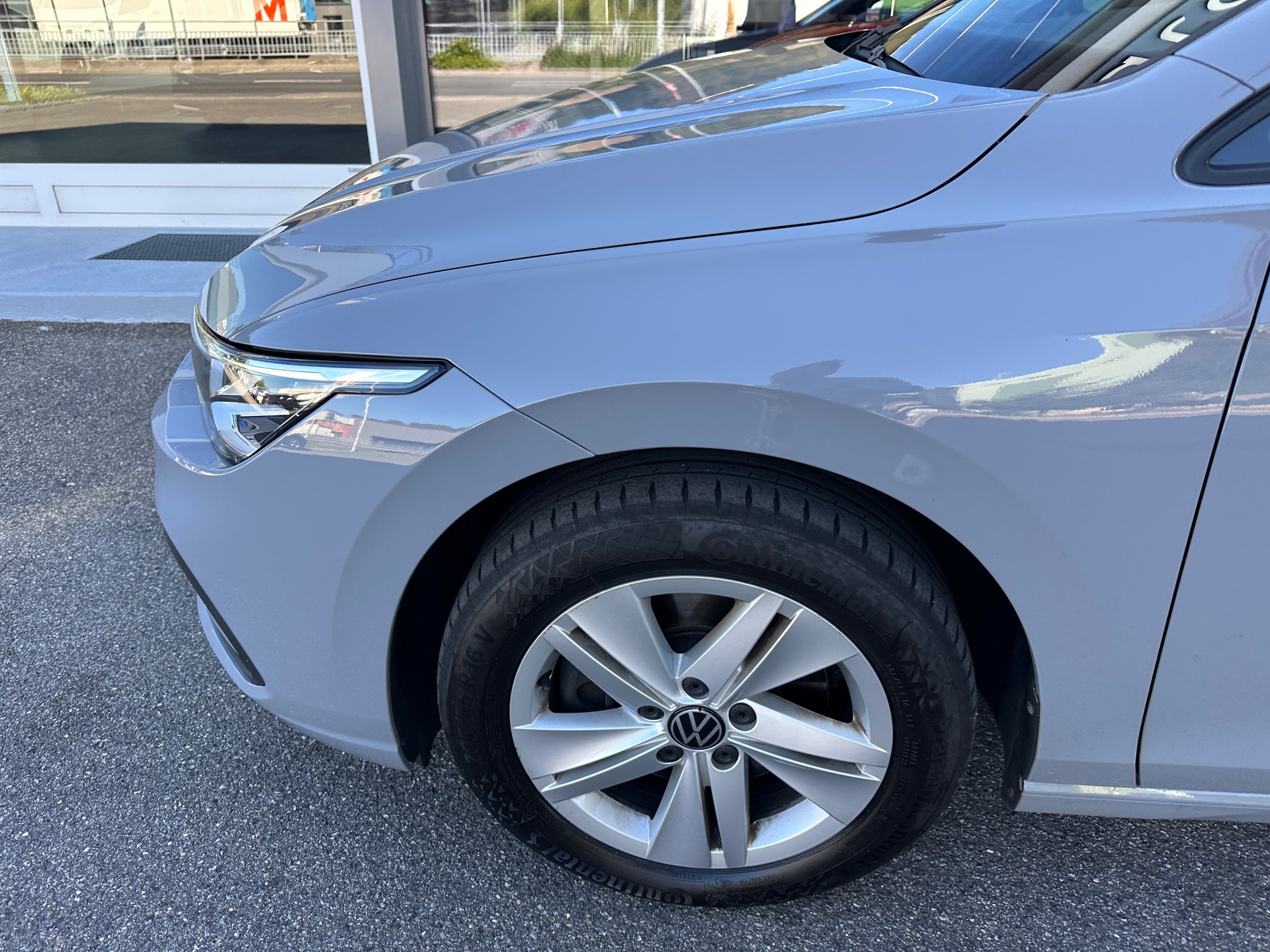 VW Golf Variant 2.0 TDI Life DSG 4Motion-image-18