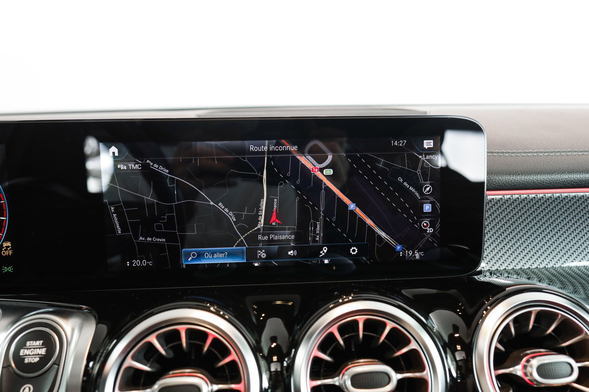 MERCEDES-BENZ GLB 250 4Matic AMG Line Premium Plus * CarPlay * Black Pack * Open Sky-image-13