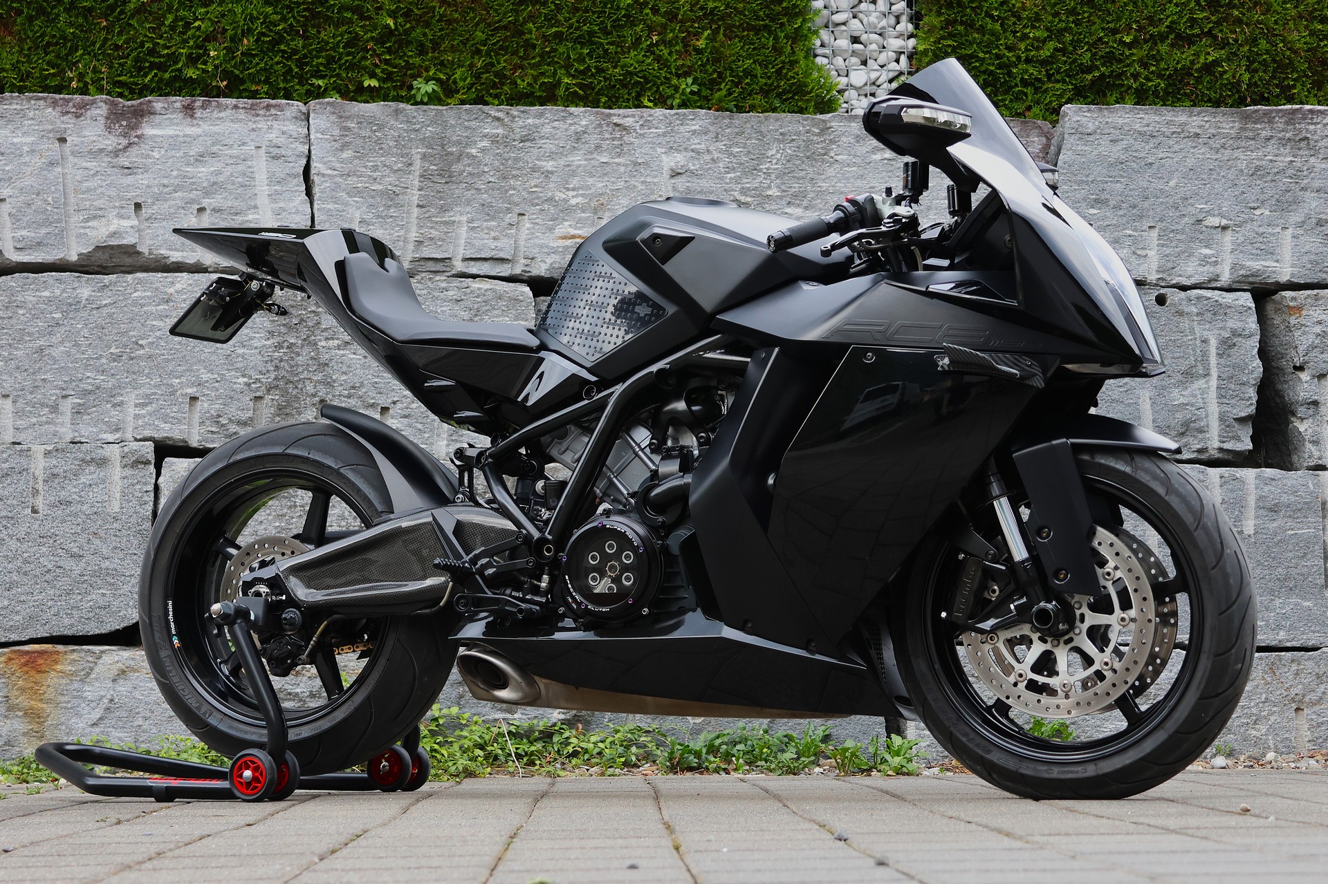 KTM 1190 RC8-image-0