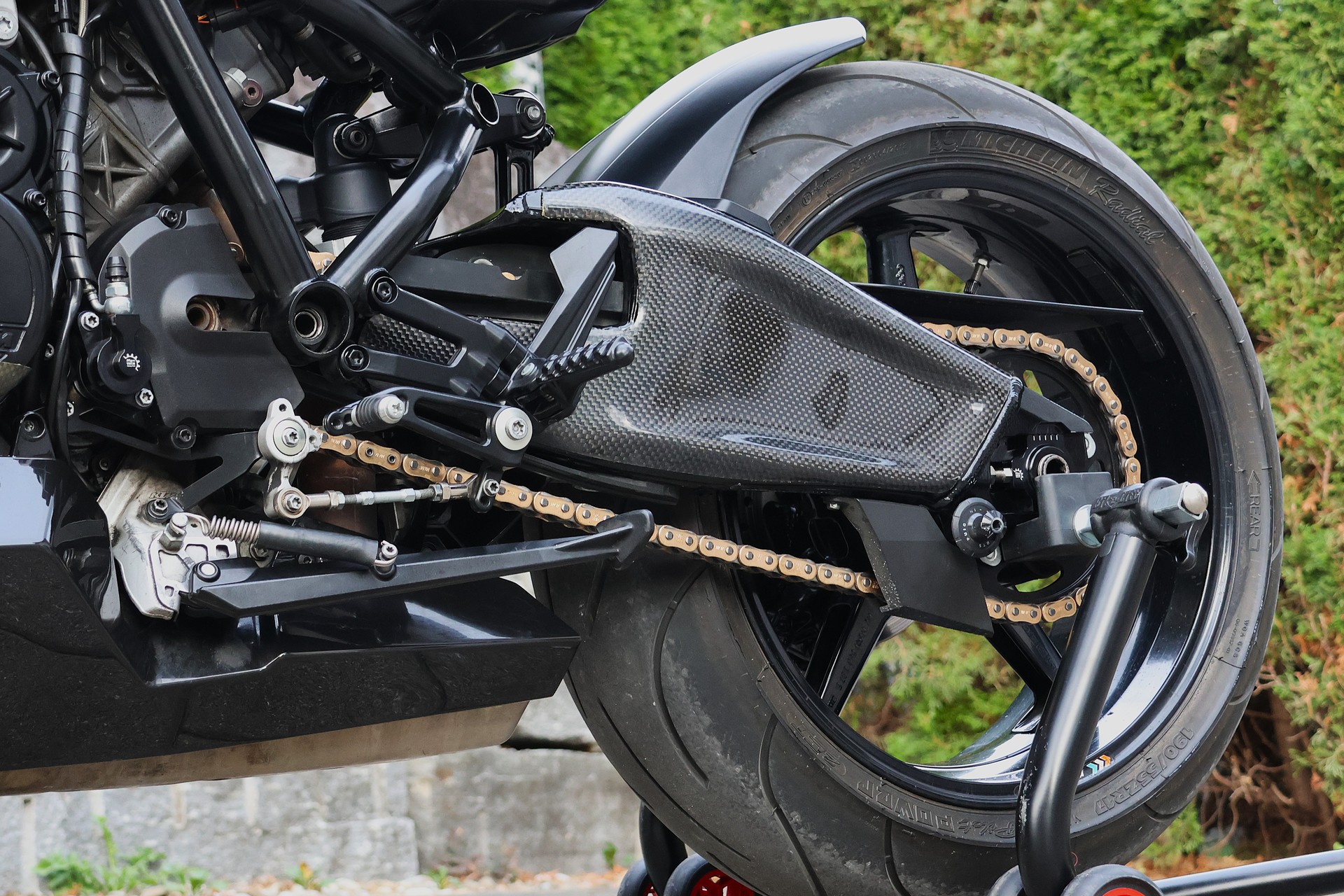 KTM 1190 RC8-image-8