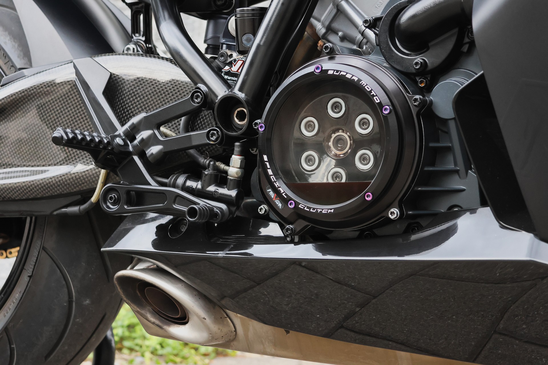 KTM 1190 RC8-image-3