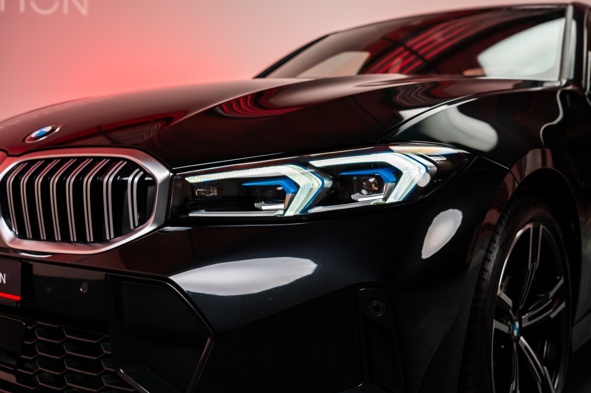 BMW 320d xDrive SAG M Sport / LCI / 360°Kamera / HeadUp / Leder-image-9