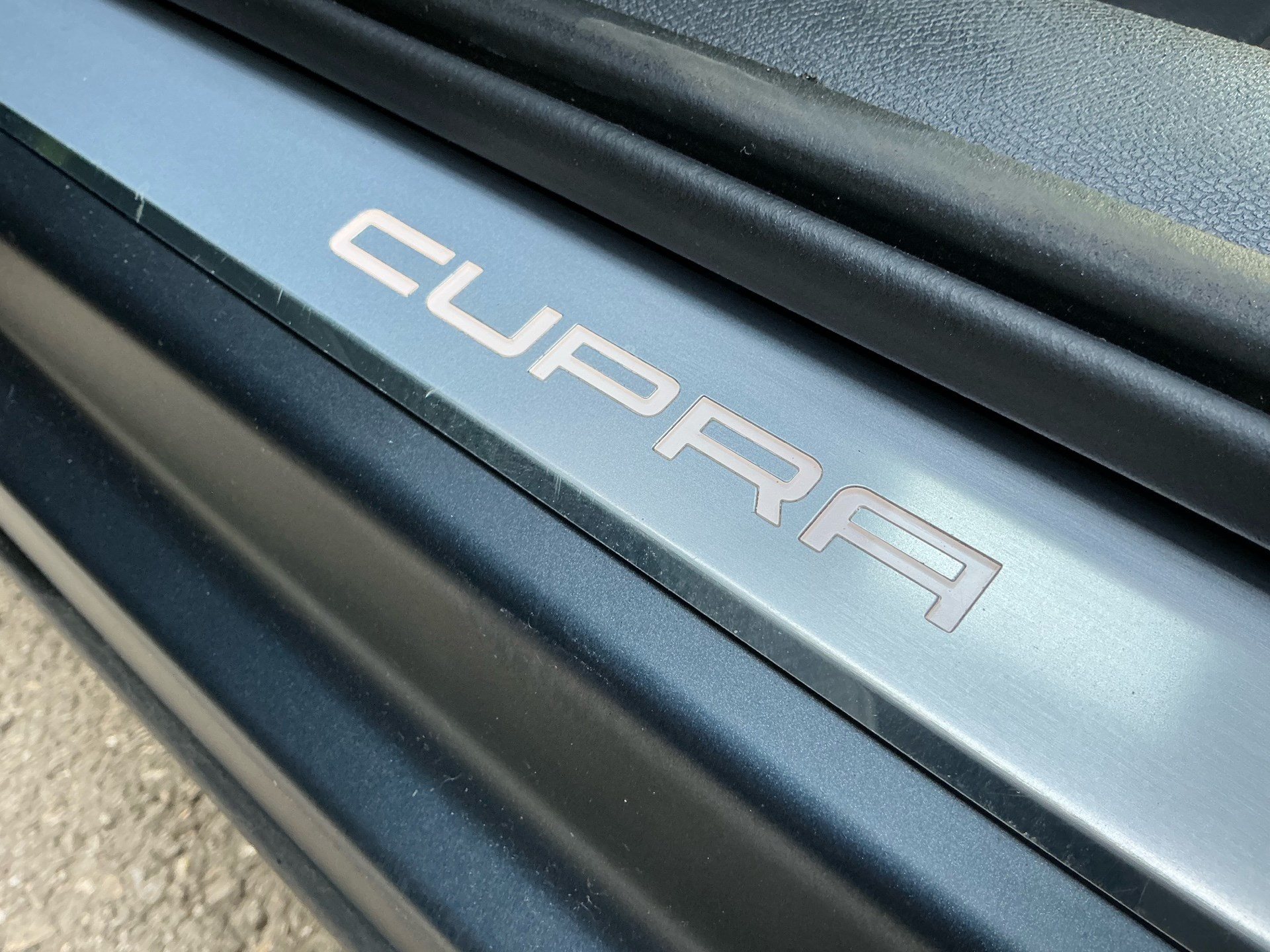 CUPRA Formentor VZ 4Drive *** TECH GREY MATT & TOP AUSSTATTUNG ***-image-28