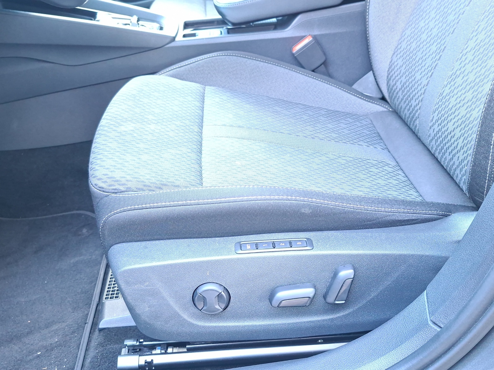 SKODA Octavia Combi 1.5 TSI mHEV DSG Style-image-14