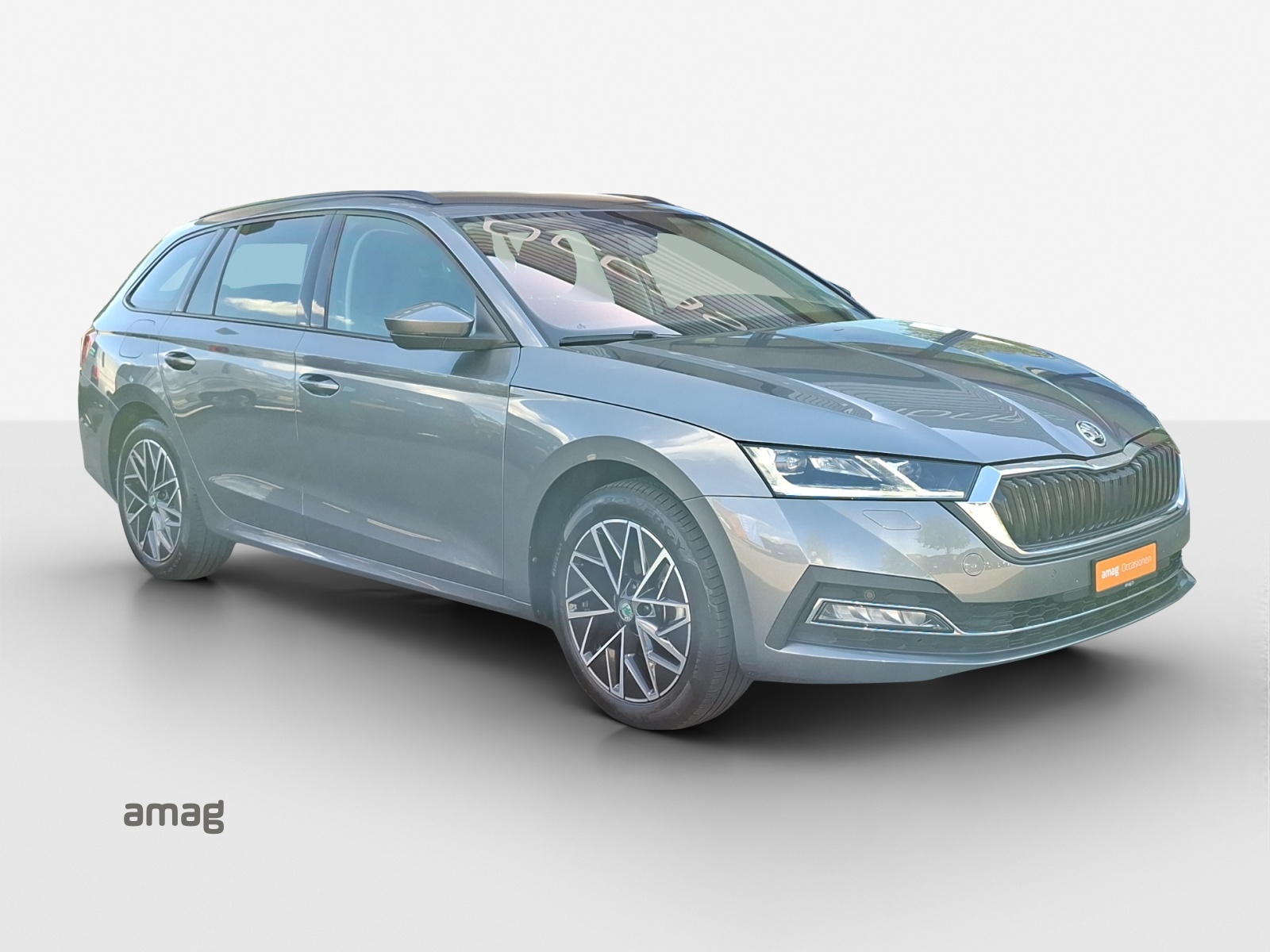 SKODA Octavia Combi 1.5 TSI mHEV DSG Style-image-5