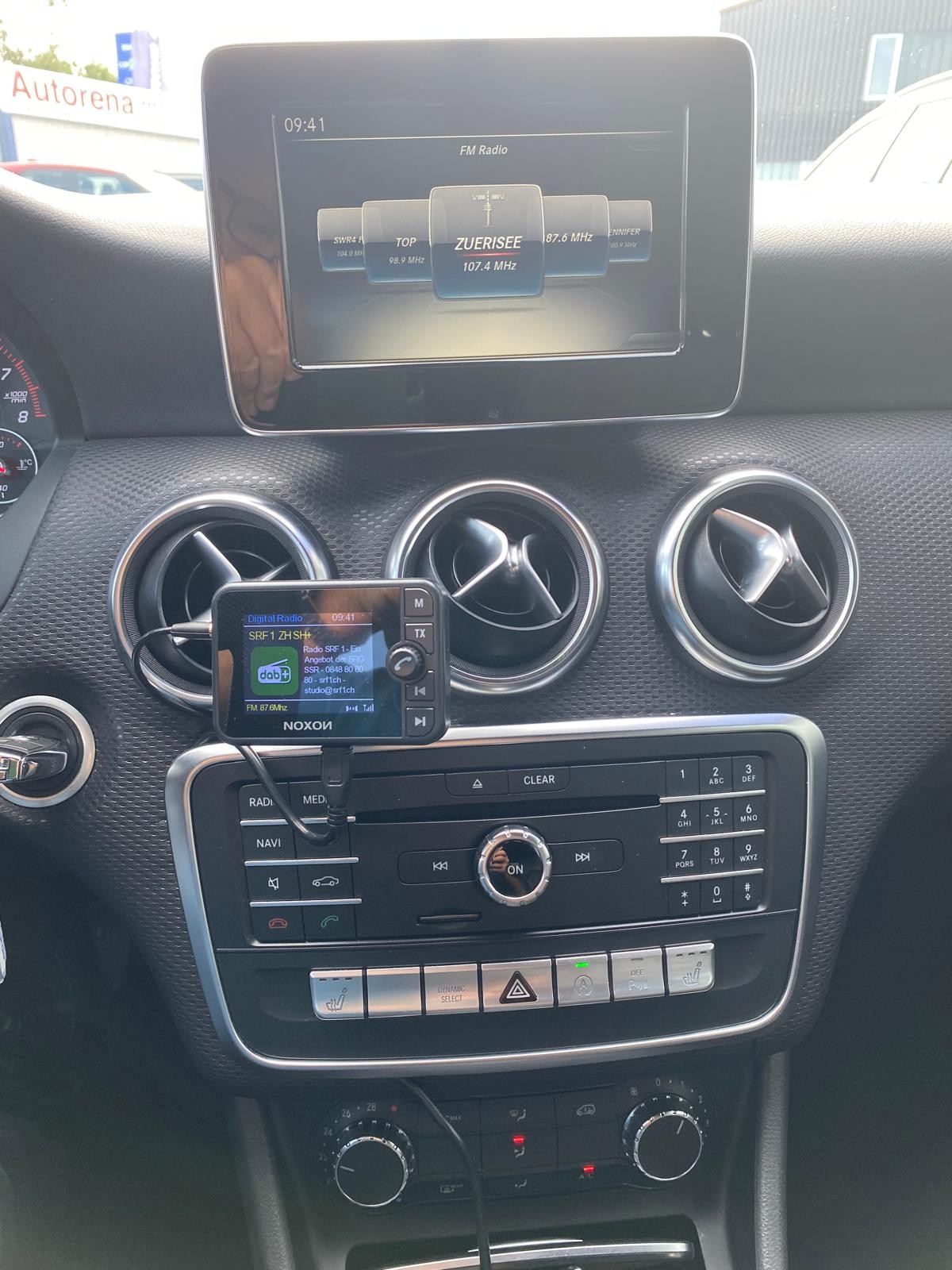 MERCEDES-BENZ A 180 Style 7G-DCT-image-7