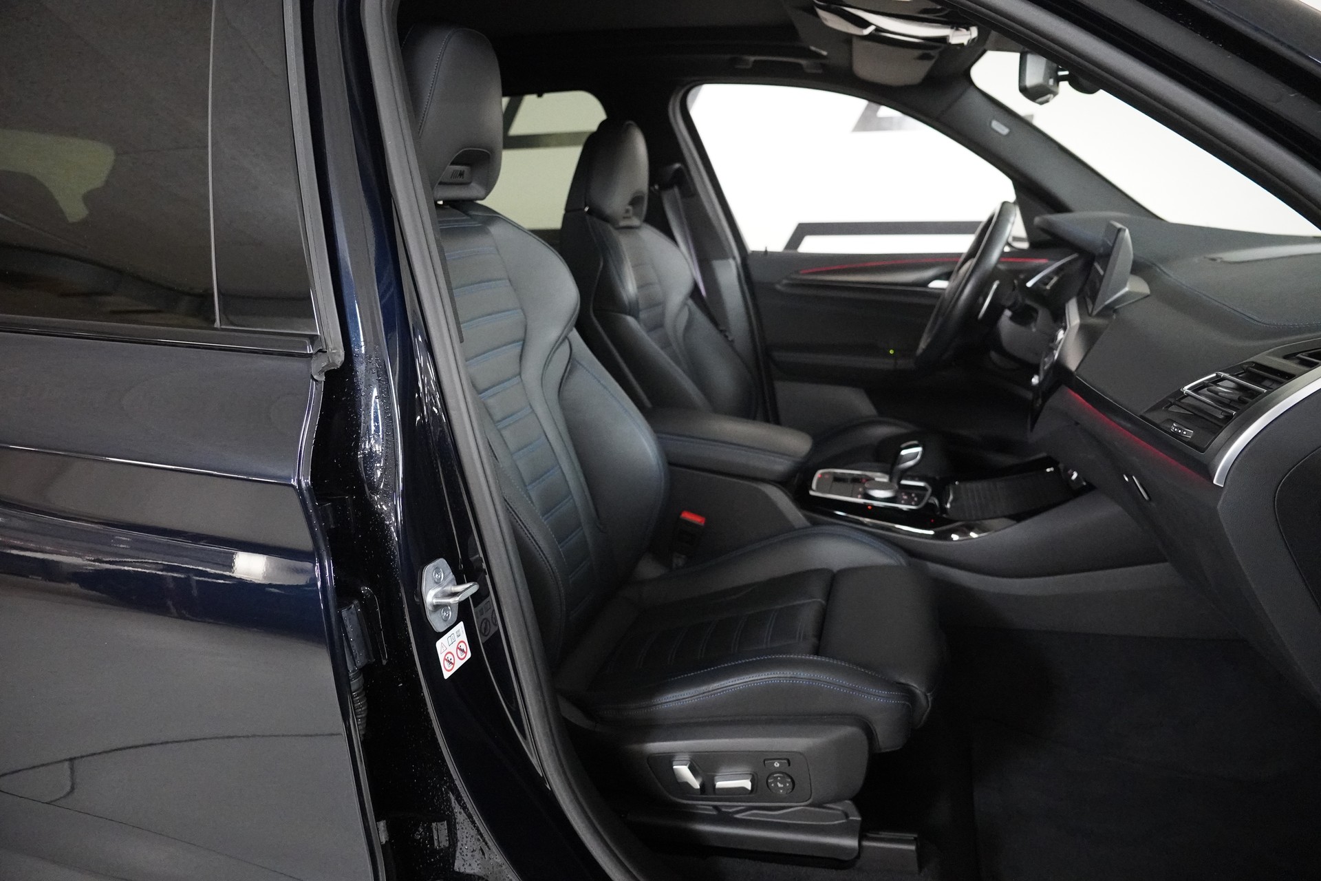 BMW X3 M40i Travel-image-14