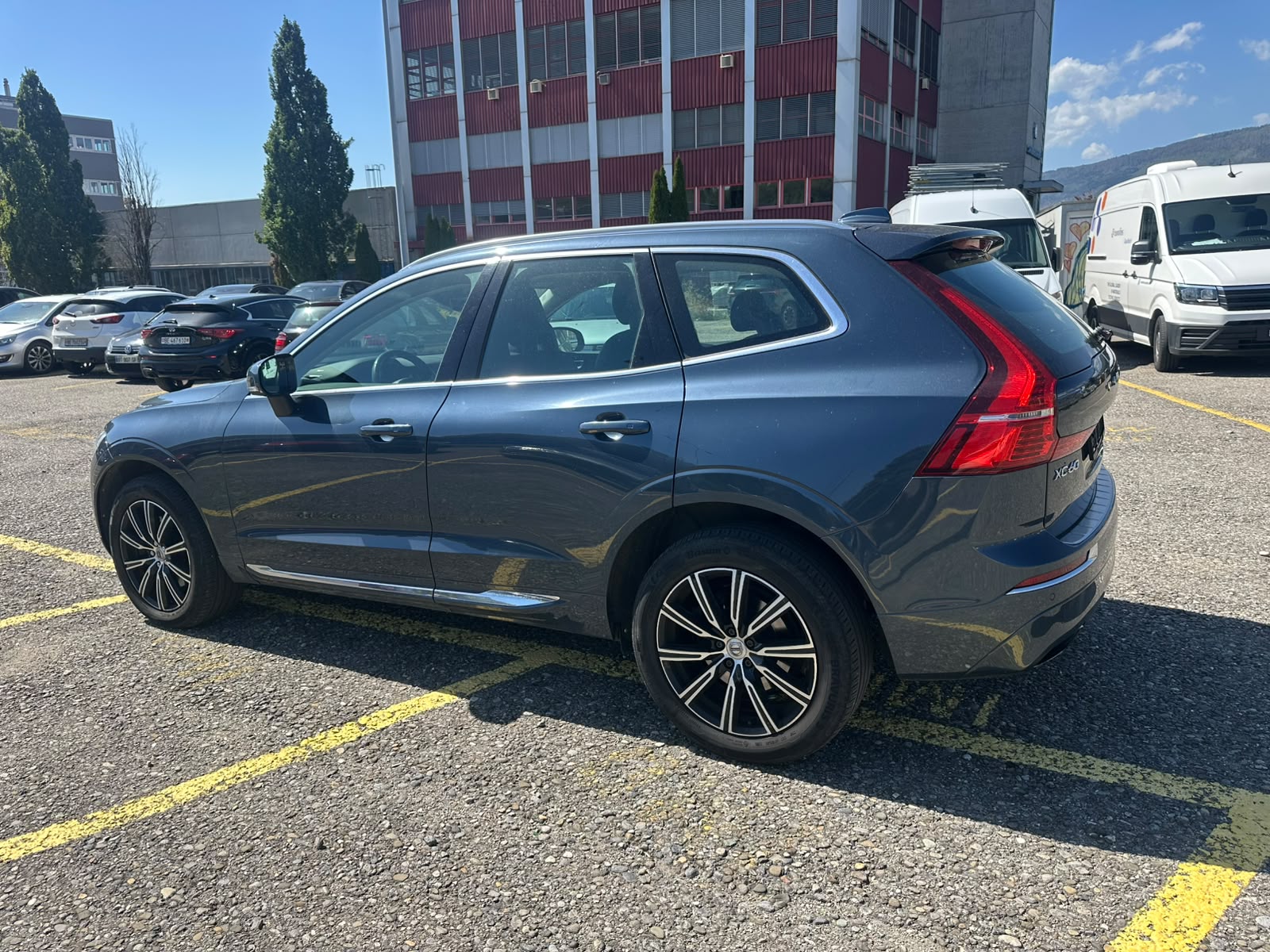 VOLVO XC60 D5 AWD Inscription Geartronic-image-2