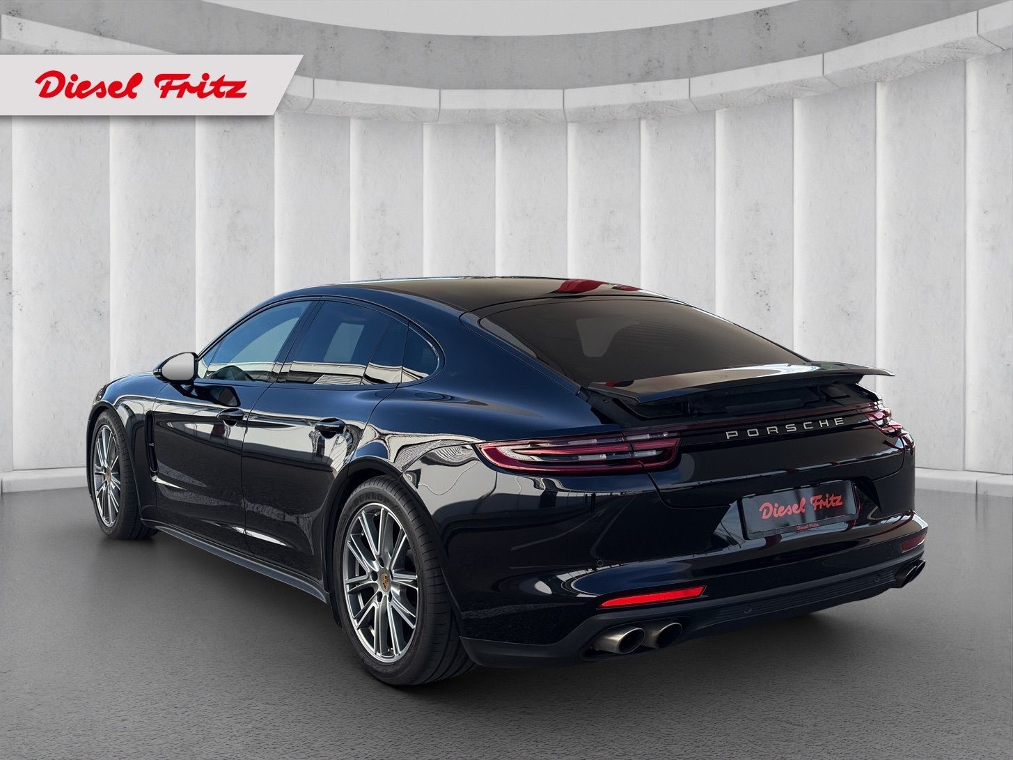 PORSCHE Panamera 4S Diesel PDK-showroom-element-2