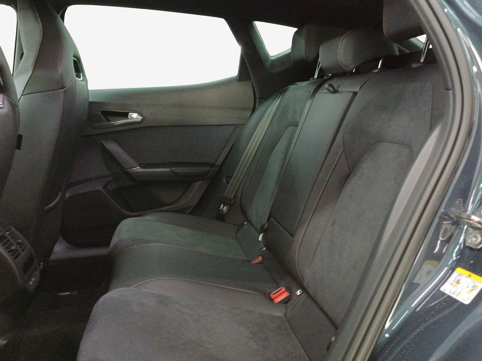 CUPRA Formentor 1.5 e-HYBRID pHEV VZ DSG-image-11