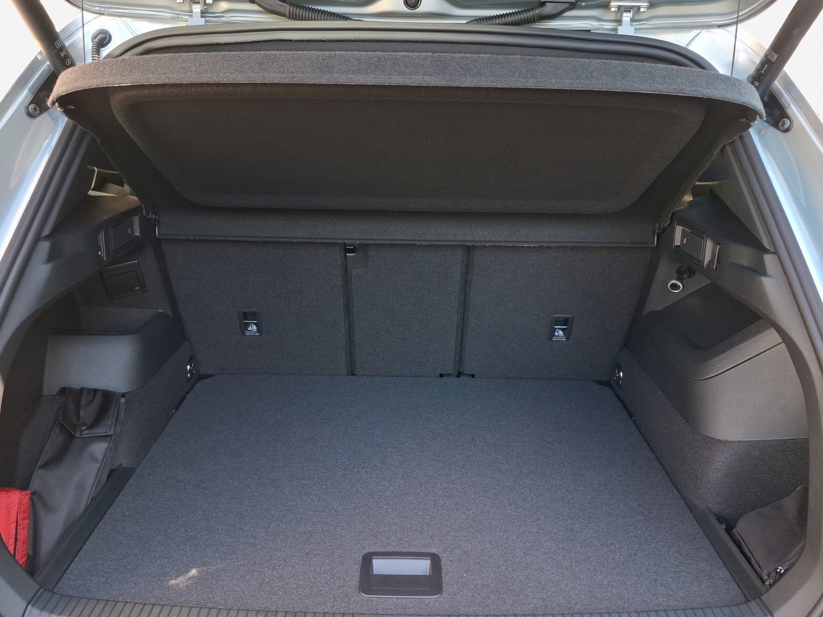 VW Tiguan 2.0 TSI DSG R-Line 4Motion-image-12