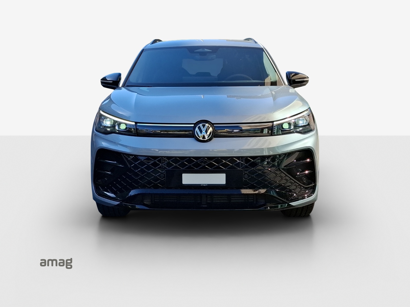 VW Tiguan 2.0 TSI DSG R-Line 4Motion-image-6