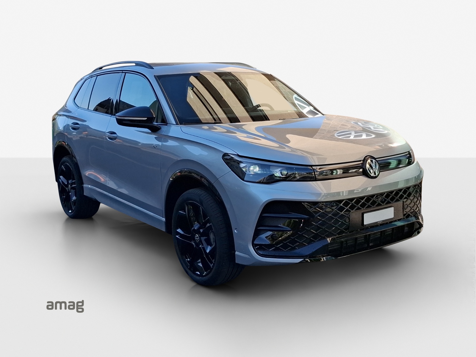 VW Tiguan 2.0 TSI DSG R-Line 4Motion-image-5