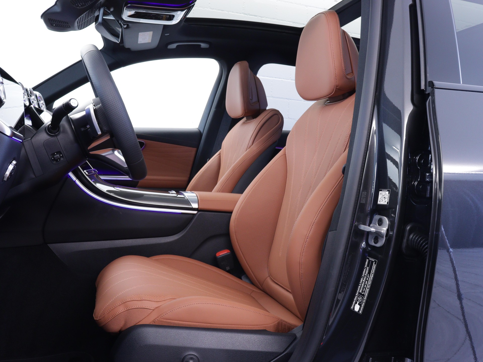 MERCEDES-BENZ GLC-Klasse GLC 400 e EQ Star AMG Line 4matic-image-6