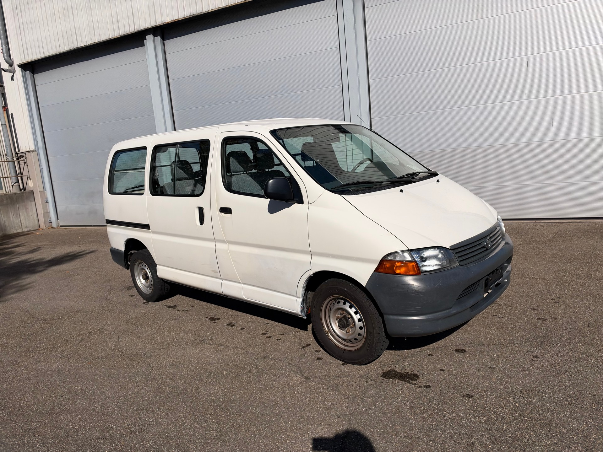 TOYOTA Hiace 2.7 Kombi-showroom-element-3
