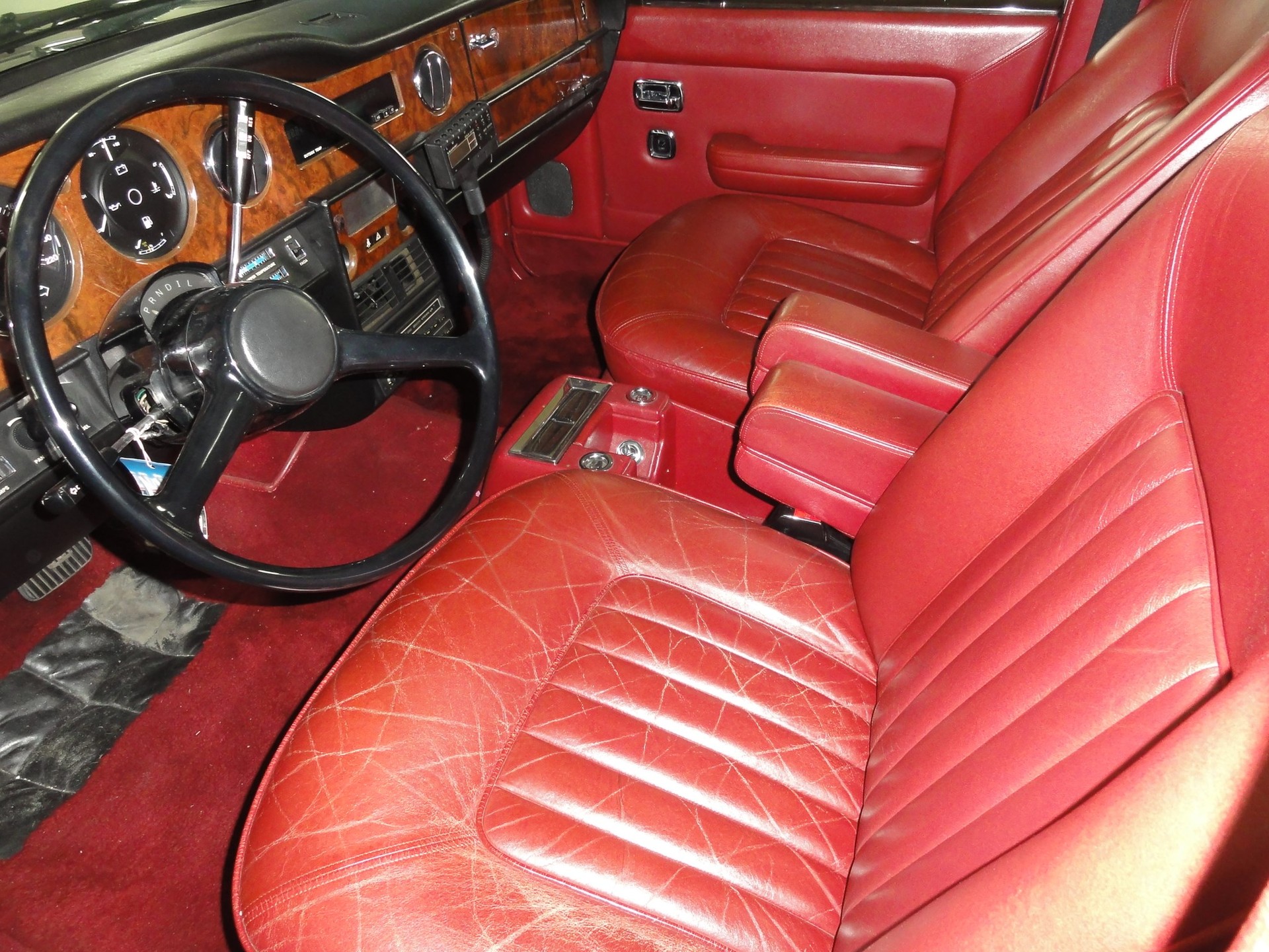 ROLLS-ROYCE Silver Spirit-showroom-element-1