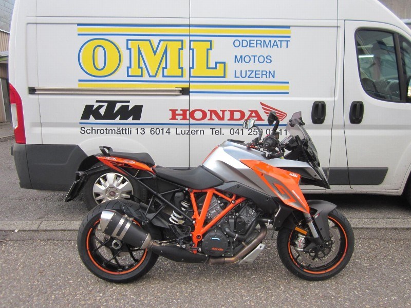 KTM 1290 Super Duke GT-image-1