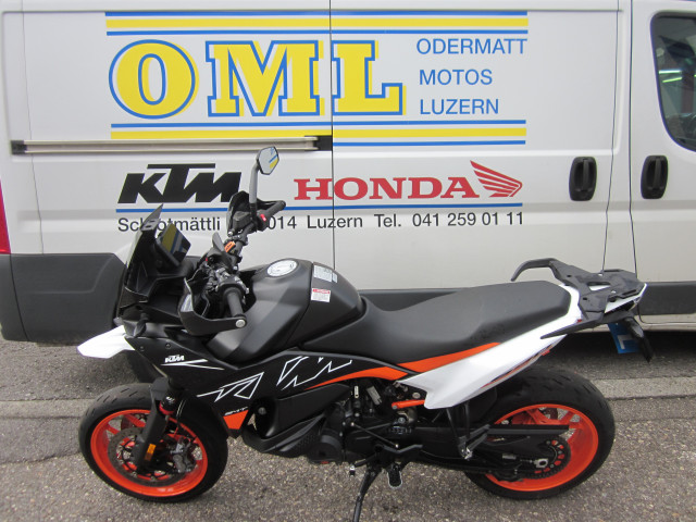 KTM 890 SMT-image-1