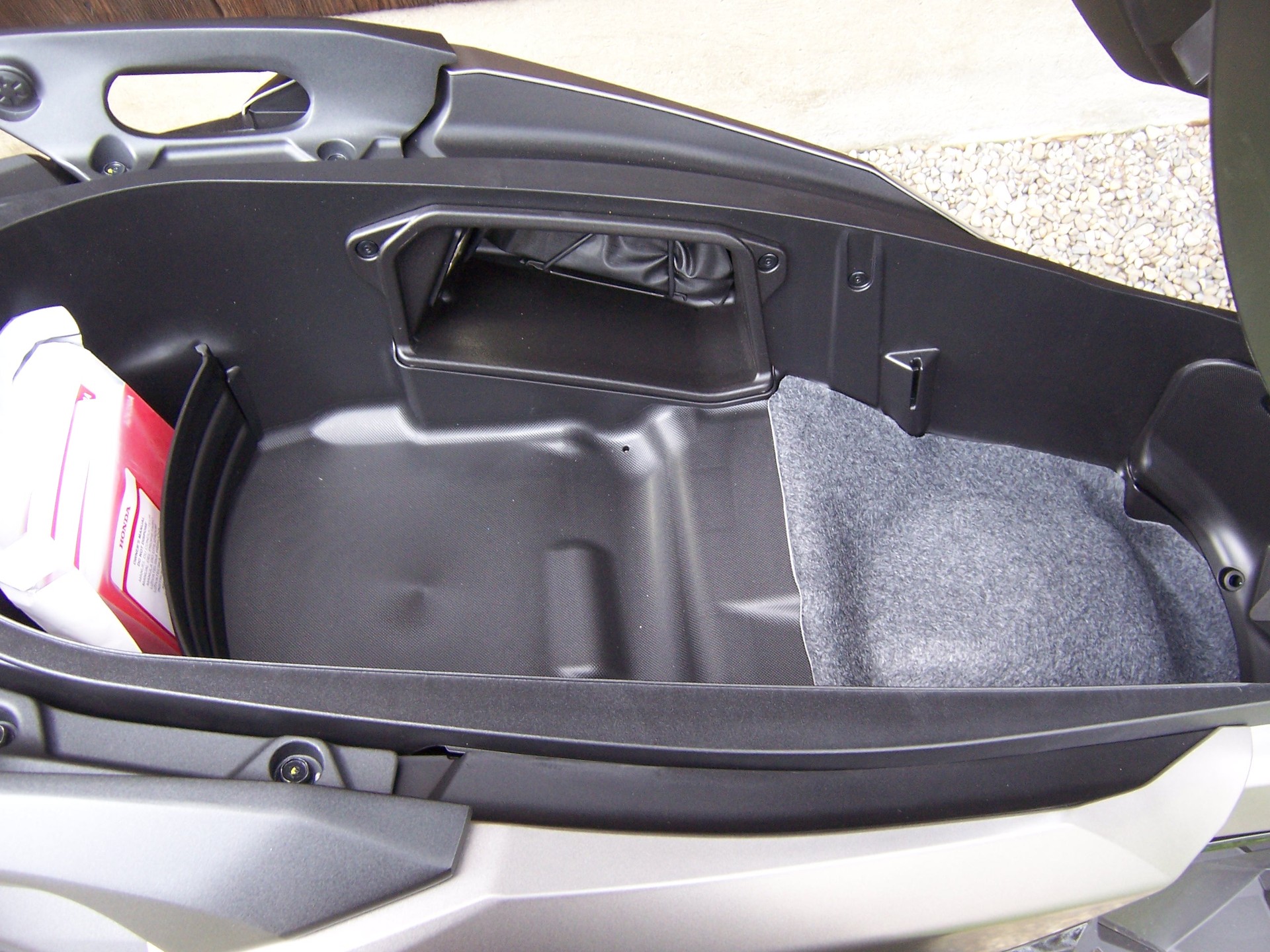 HONDA ADV 350-image-8