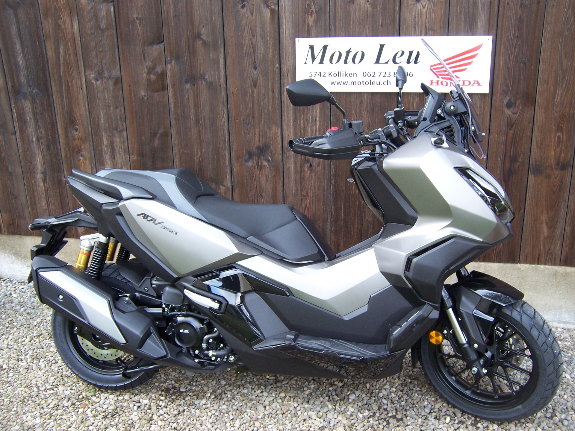 HONDA ADV 350-image-1