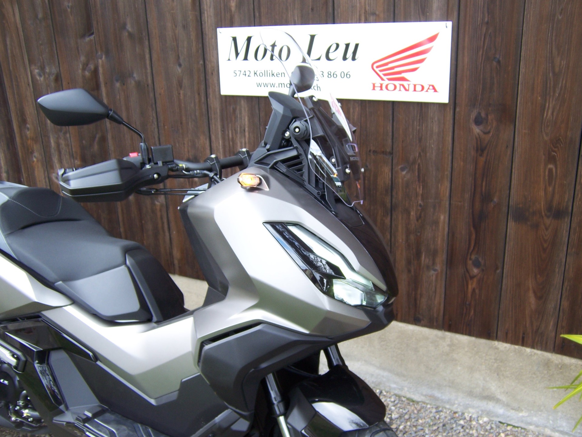 HONDA ADV 350-image-5