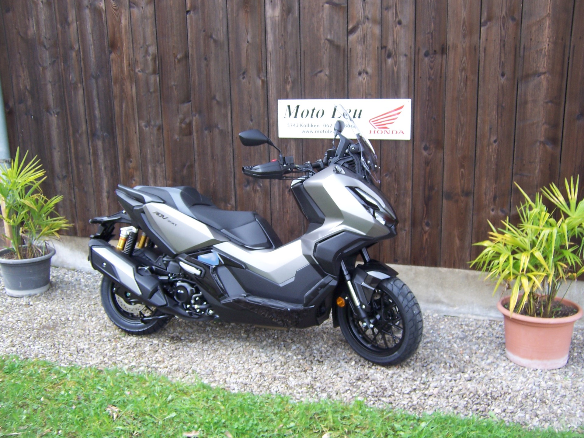 HONDA ADV 350-image-0